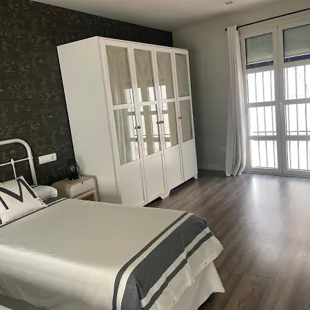 La Casa Nueva, Casa Moderna En Centro Historico Кордова